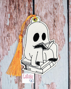 Ghost reading bookmark charm ITH Embroidery design 4x4