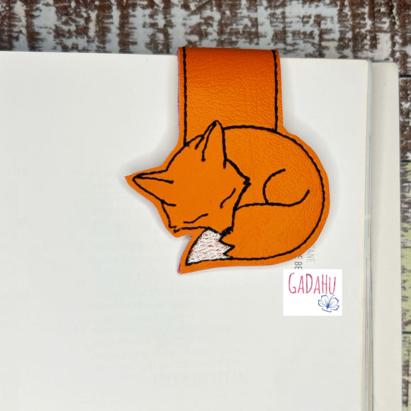 Fox Sleeping magnetic bookmark ITH Embroidery design