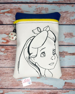 Alicia zipper bag Machine Embroidery Design 5X7
