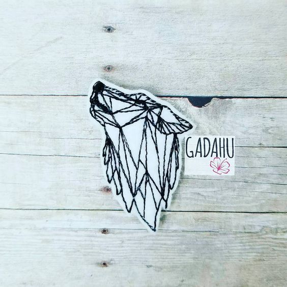 Geometric Wolf feltie ITH Embroidery design file